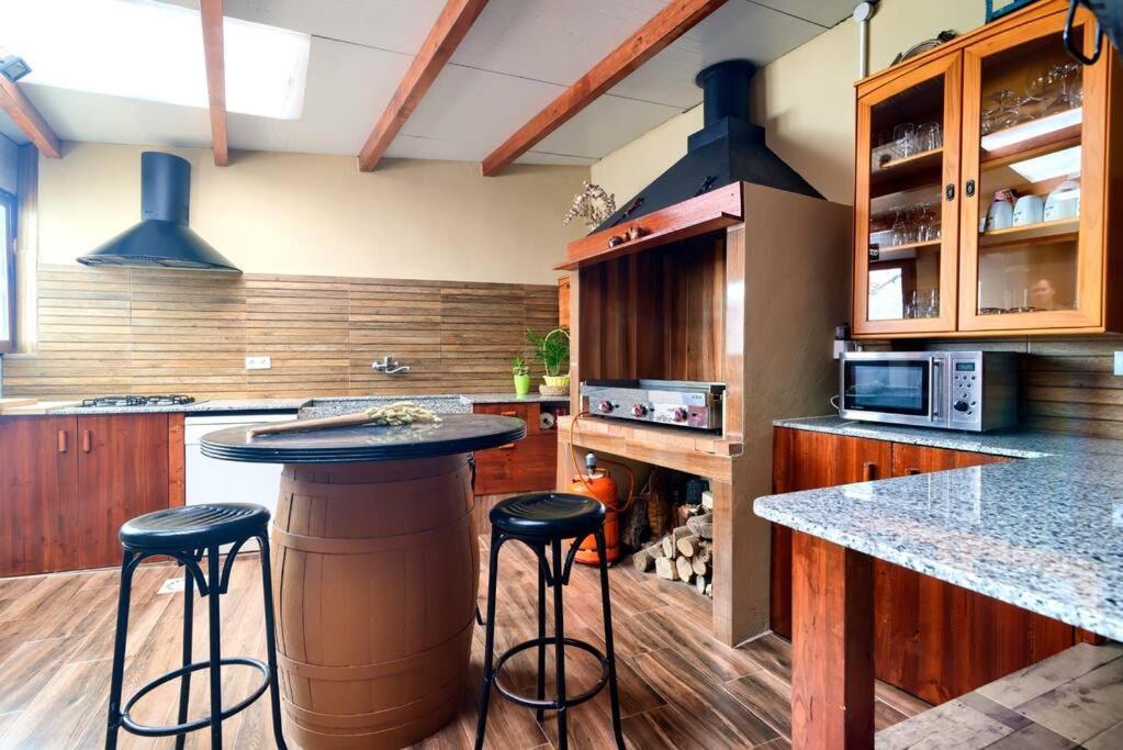 Cueva Con Jacuzzi A 20 Minutos De Valencia Villa Benaguacil Eksteriør bilde